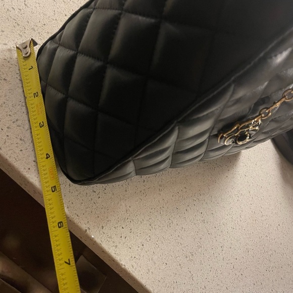 NWT  St John Knits Quilted Leather Handbag top Handel,cross body strap Authentic - Picture 16 of 16
